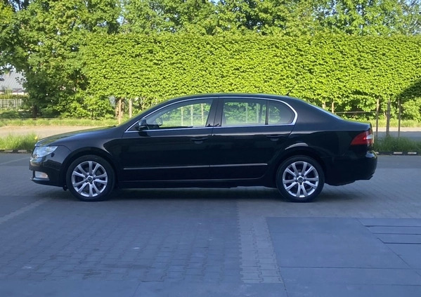 Skoda Superb cena 21400 przebieg: 278800, rok produkcji 2009 z Zwoleń małe 191